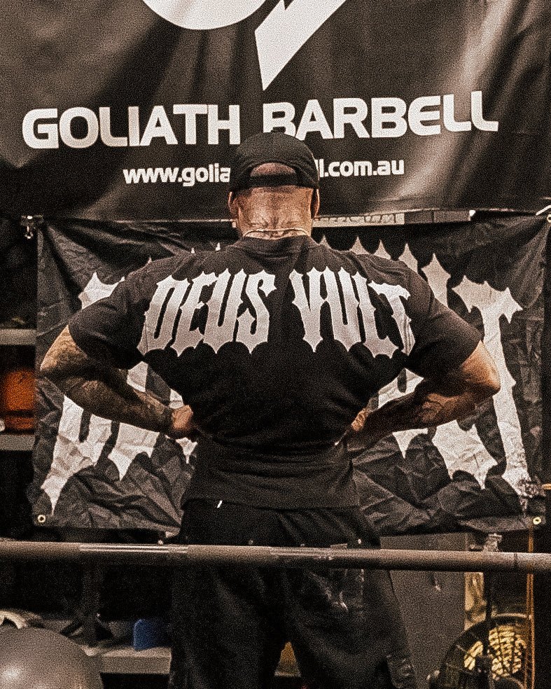 DEUS VULT - BLACK - PREMIUM T-SHIRT