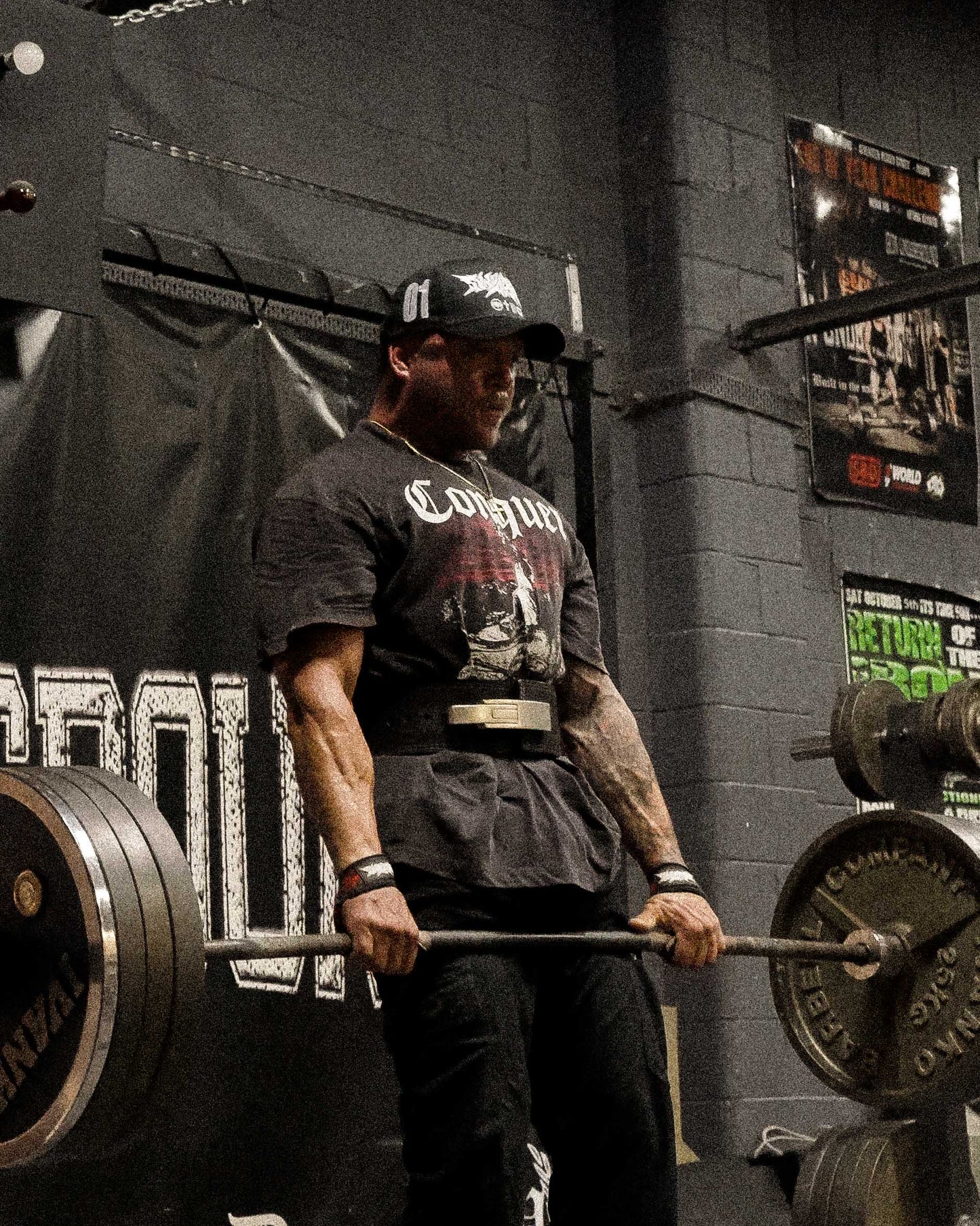 CONQUER - VINTAGE - PREMIUM T-SHIRT
