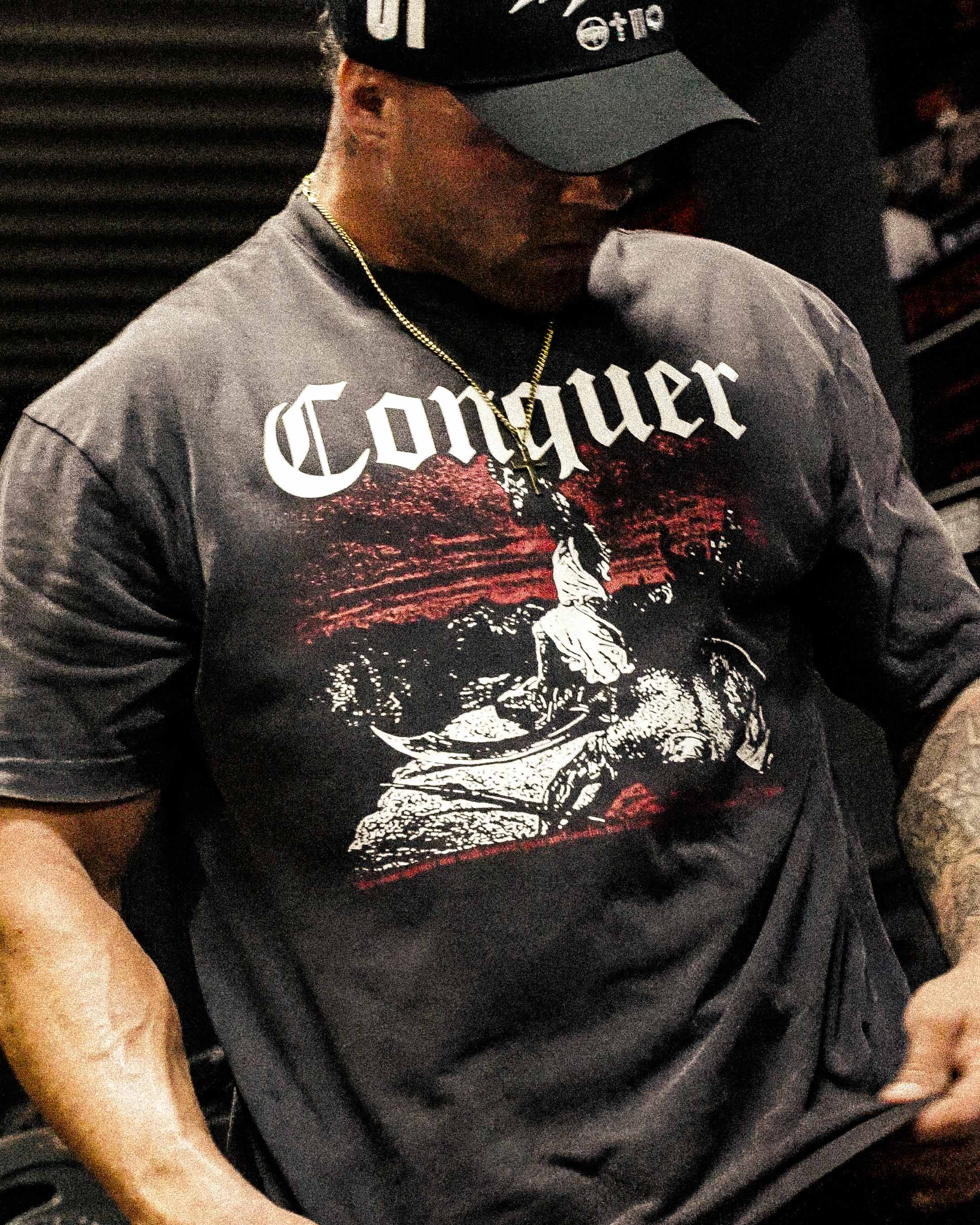 CONQUER - VINTAGE - PREMIUM T-SHIRT
